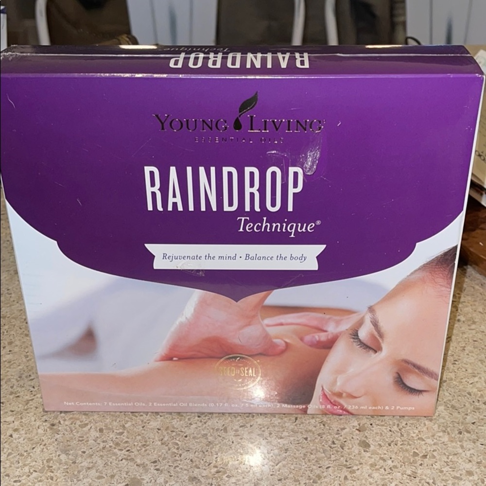 Young Living Raindrop Technique kit